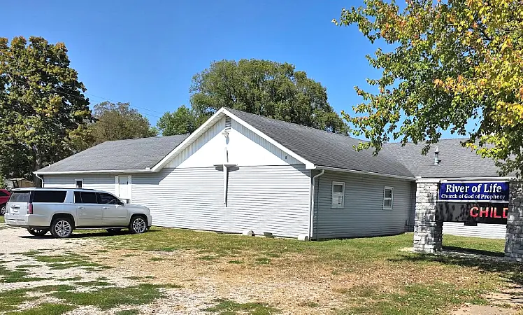 River of Life Church, new gutter installation