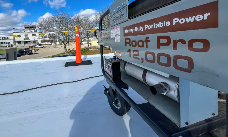 Commercial roof repair, generator power Commercial roof repair, generator power